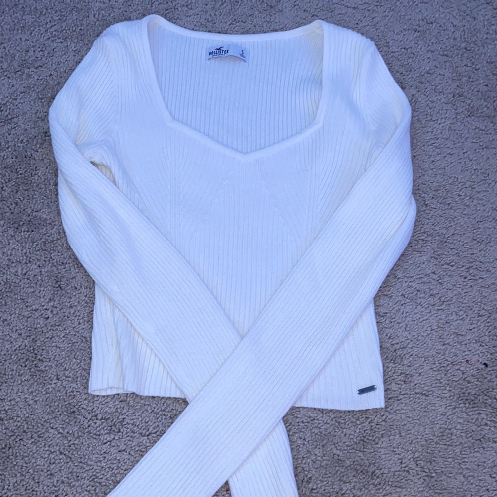 Hollister white crop